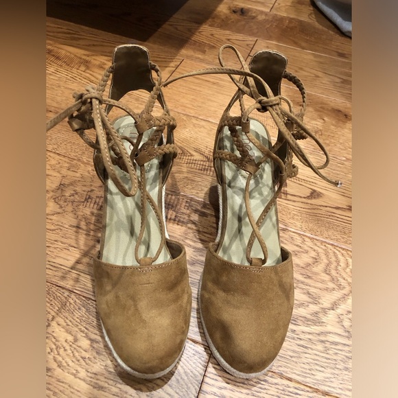 Suede like espadrilles size 7 - Picture 1 of 7